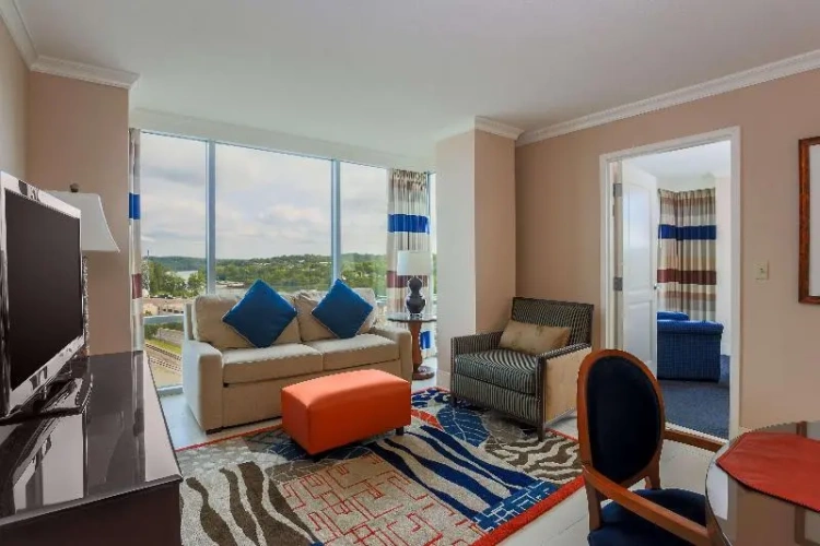 1 Bedroom Double Suite with balcony