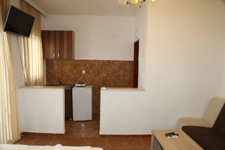 Inviting 1-bed Apartment in Ulcinj