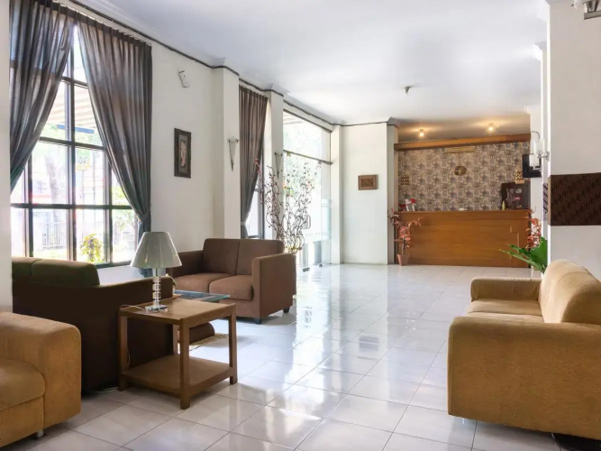 OYO 3803 Hotel Wonojati Syariah Malang