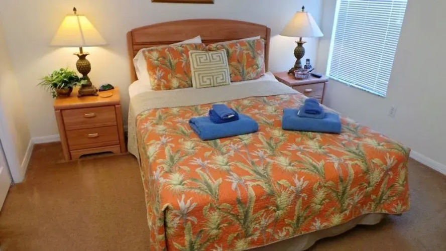 Ly53814 - Hampton Lakes - 5 Bed 4 Baths Villa
