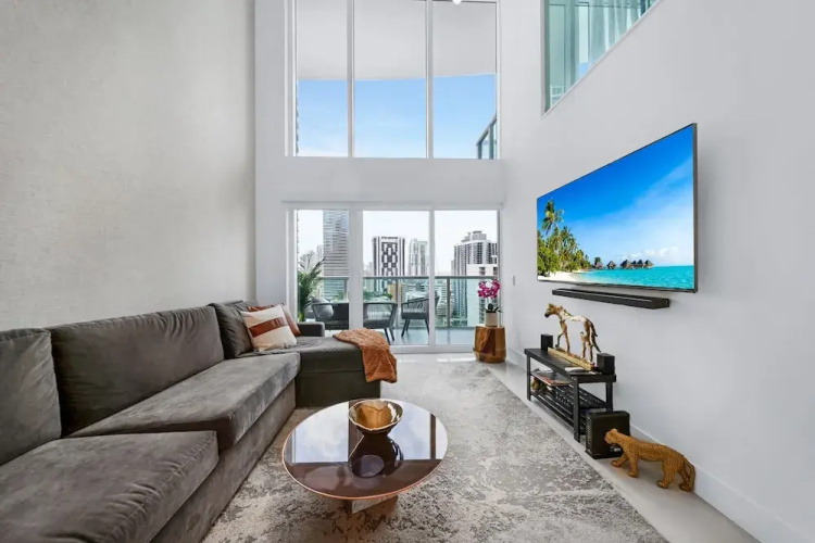 Sunbeam Plush 2 Story Loft