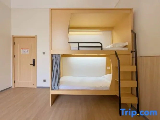 Bed in Dorm (female dorm)