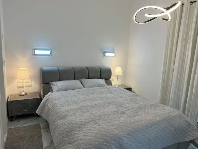 3 Bedrooms Luxury Penthouse room with balcony and beachfront