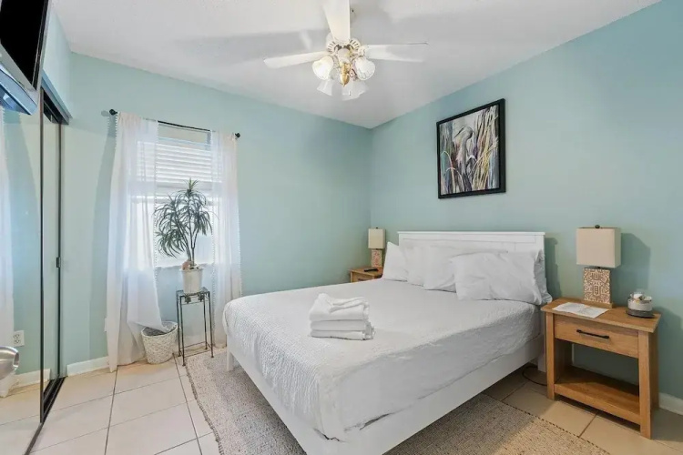 Romar Place 305