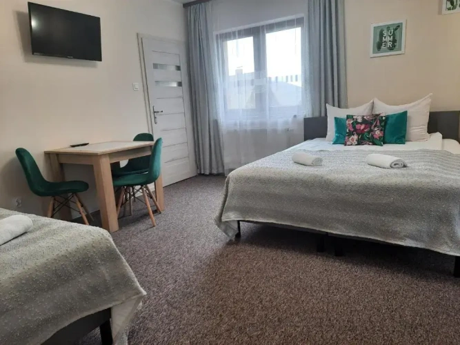 Standard Triple room