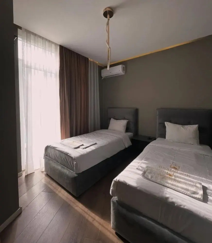 Grand JNK Boutique Hotel