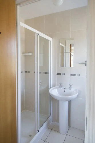 Caravogue House Bed & Breakfast