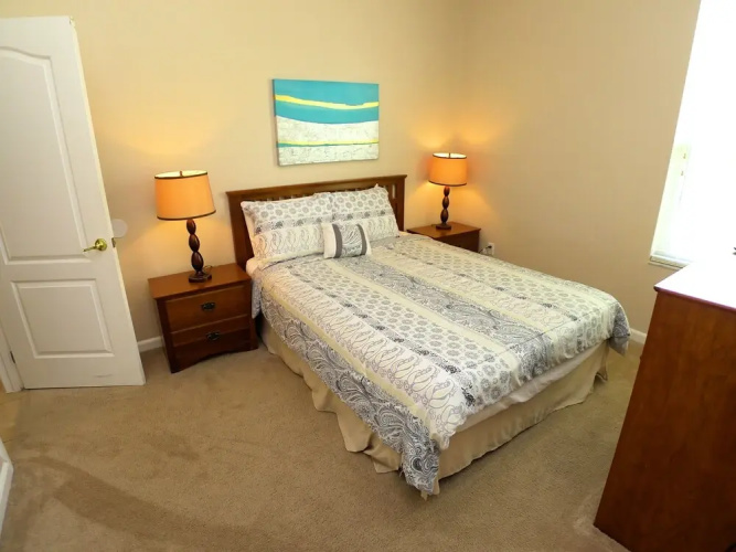 5 BED Pool Home With Conservation View