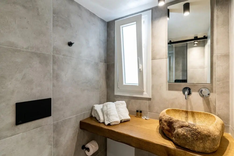 Amer Suites Fira