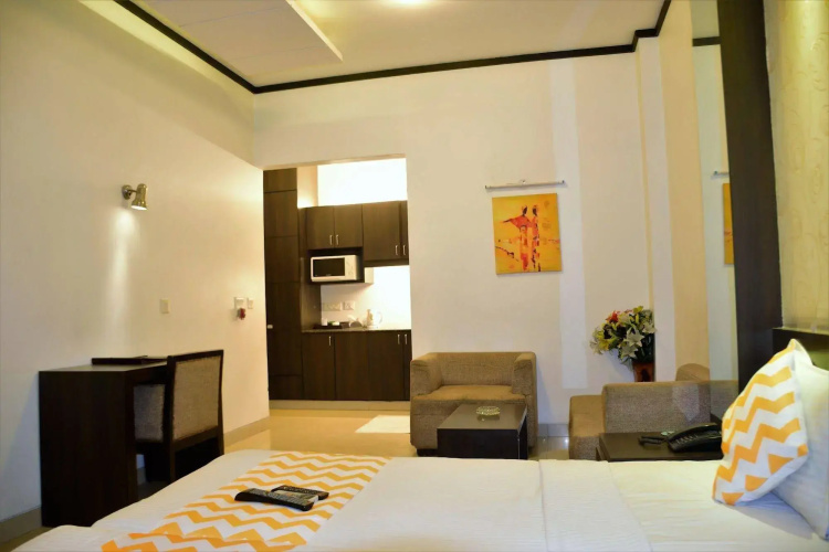 OYO Premium Sector 54