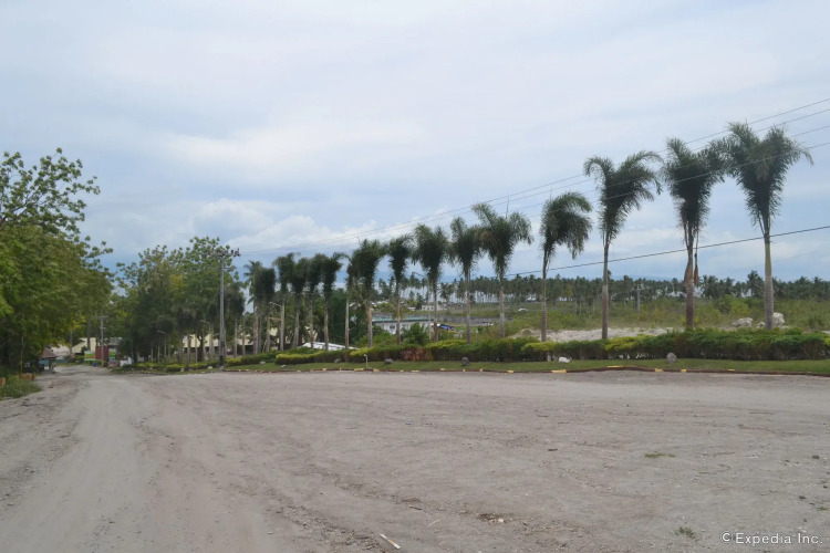 London Beach Resort and HotelOver view