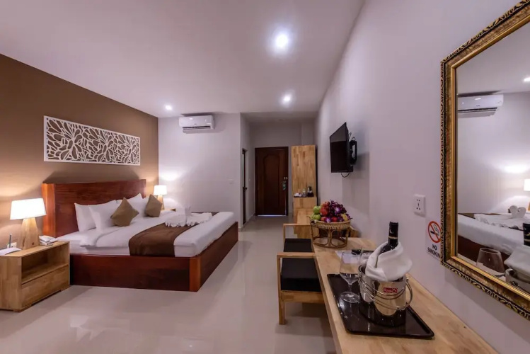 Double S Hotel