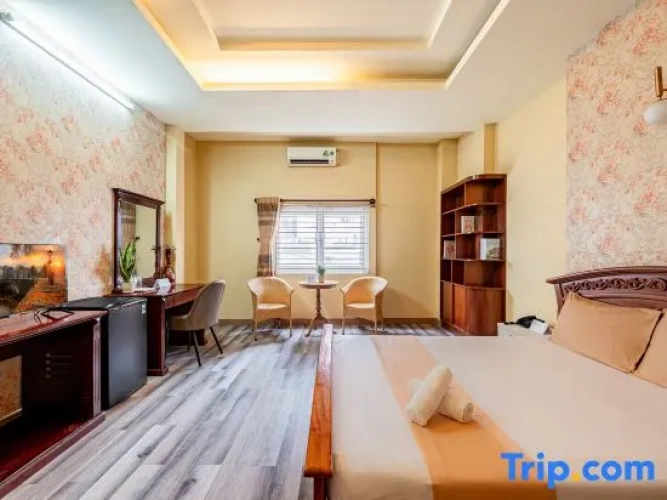 Deluxe Double room with city view