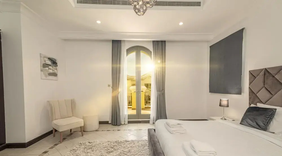 LUX Holiday Home - Frond P 1