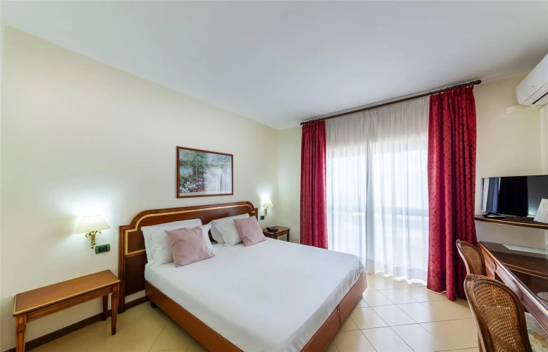 Classic Quadruple room