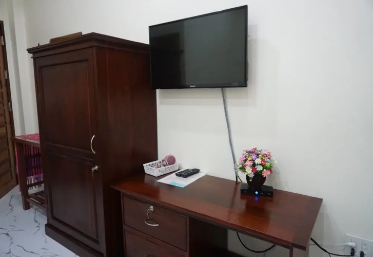 Reun Pon Aek Hotel