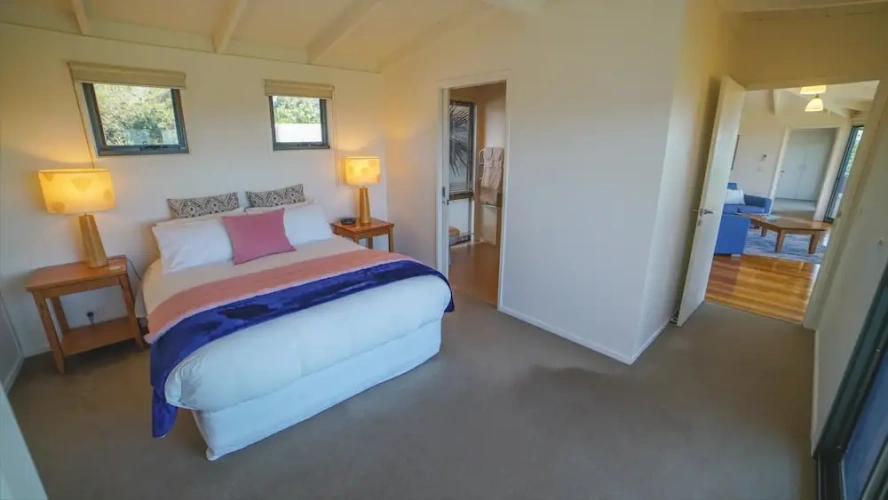 1 Bedroom Luxury Cottage with balcony and with sea view