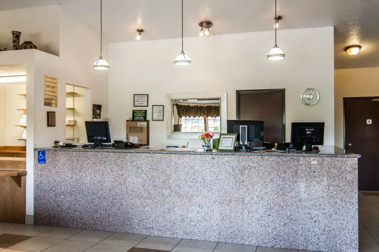 Rodeway Inn & Suites — фото 2