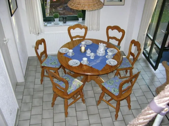 3 Bedrooms Cottage