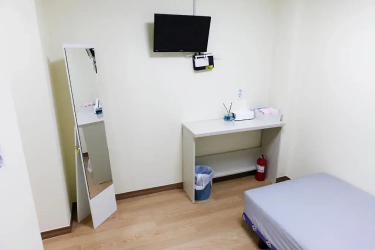 Deluxe Single room