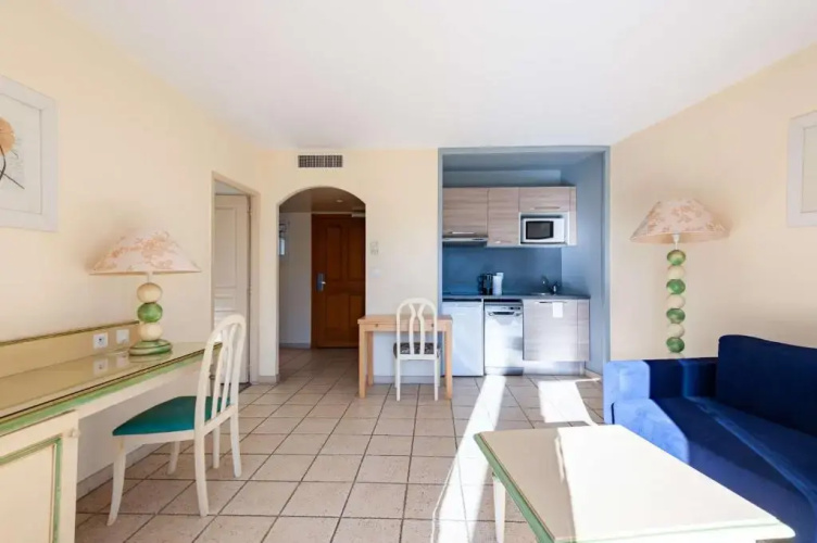ResidHotel Golf Grand Avignon