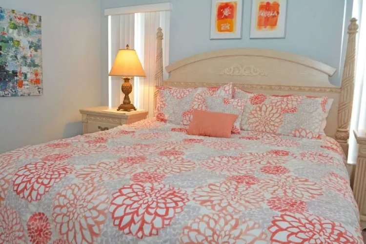 2683OL Jagu s Place 5 Br townhouse by RedAwning