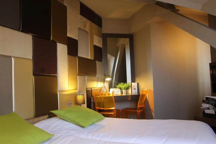 Hotel Kyriad Vichy Spa Cinq Mondes