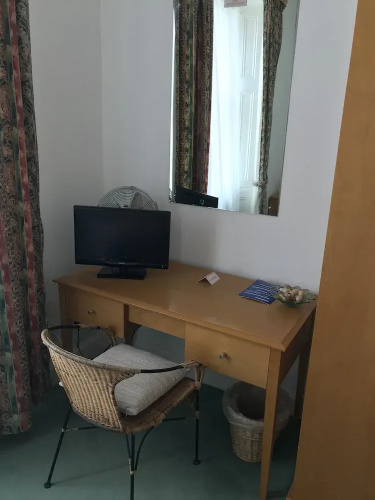 Taylors Hotel