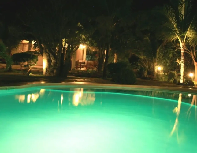 2 Bedrooms Quintuple Villa