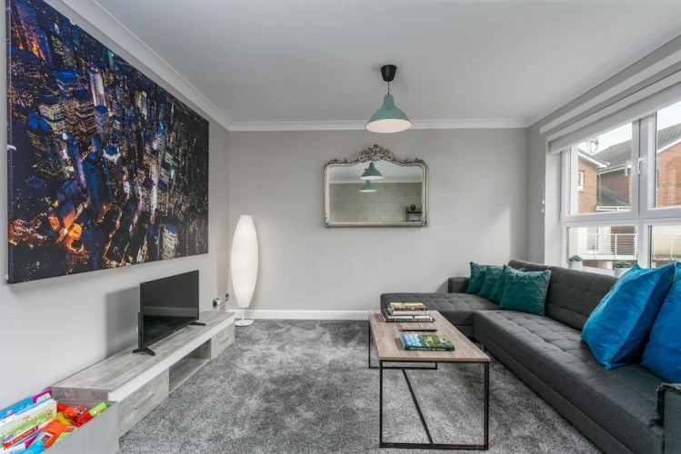 2 Bedrooms Classic Apartment