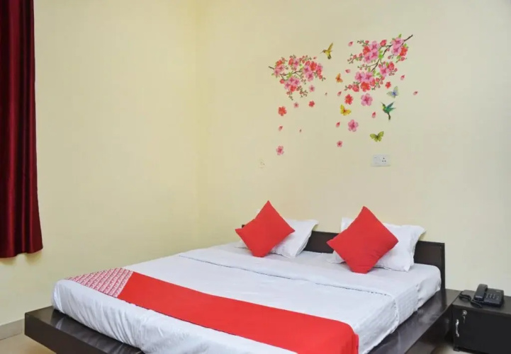 Red Cliff By OYO Rooms