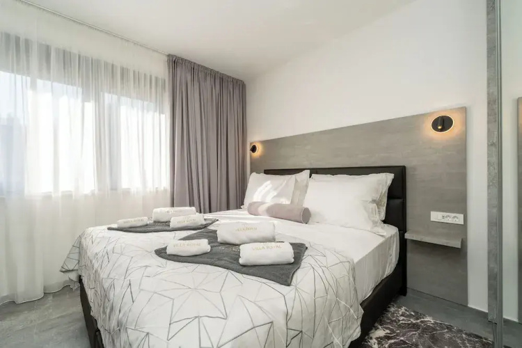 Apartments Royal