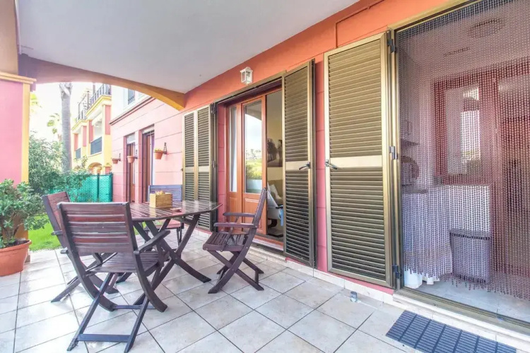 Charming 2-bedroom Apartment in Costa Esuri Golf