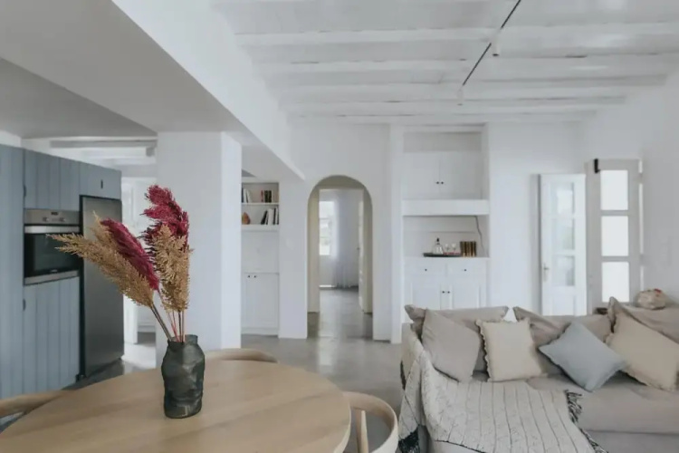 Mymykonos II Beachfront Villa