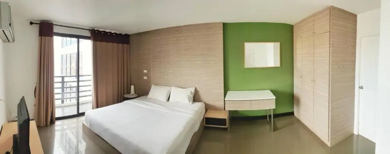 1 Bedroom Apartment
