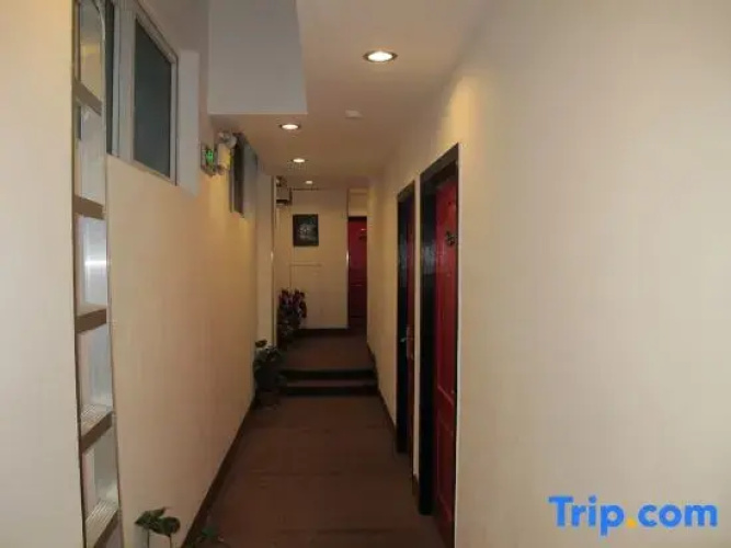 Xinchao Huari Hotel