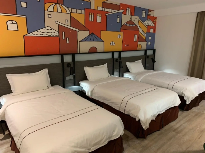 Standard Triple room