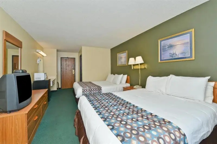 Motel 6 Troy MO