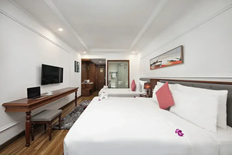 The Sail Hotel - My Khe Beach