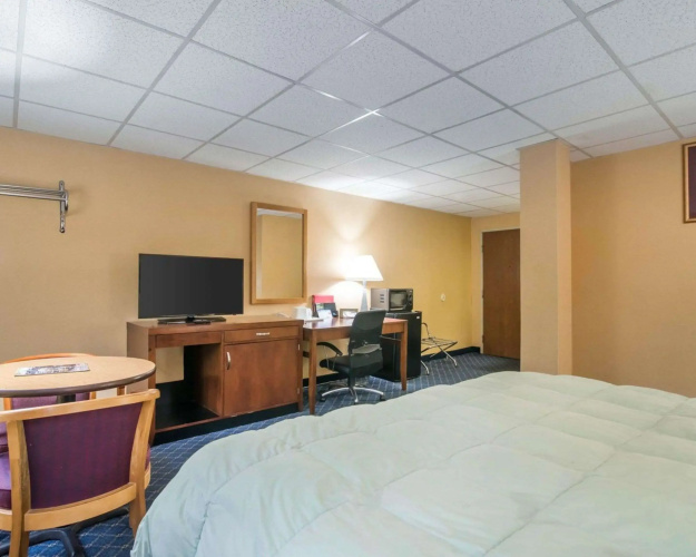 Econo Lodge Manchester