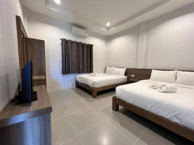 Mac's Bay Resort
