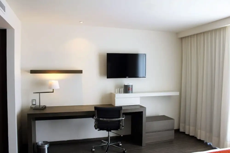 Executive room with bay view