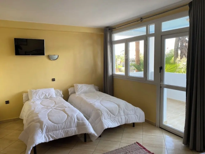 Economy Quadruple room with city view