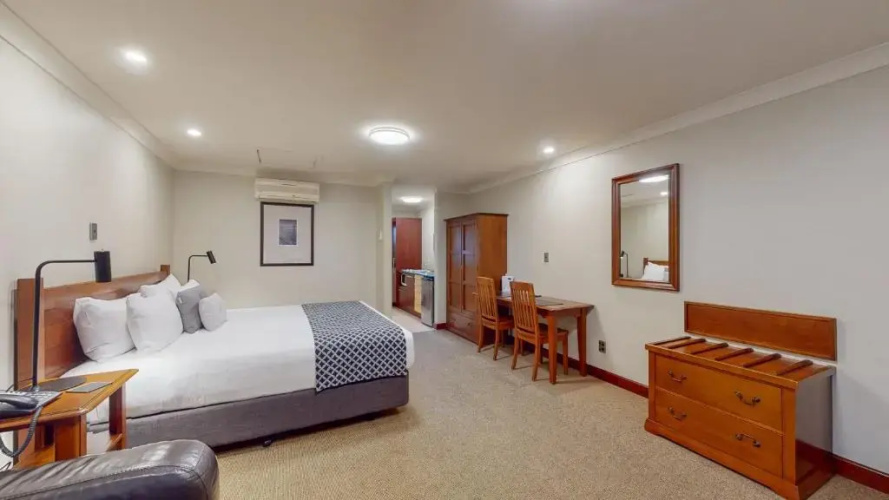 Quantum Lodge Motor Inn