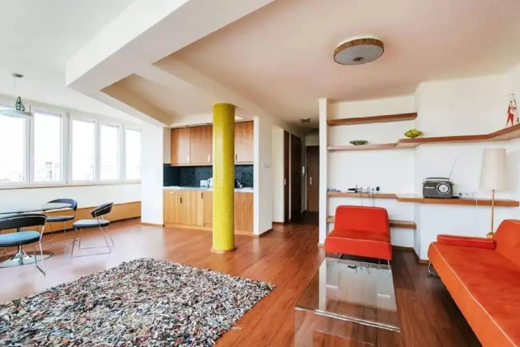 Fascinating View Apartment