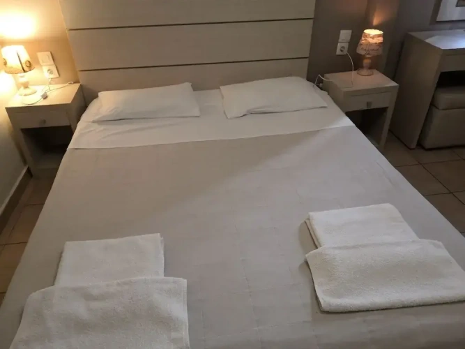 1 Bedroom Economy Double room