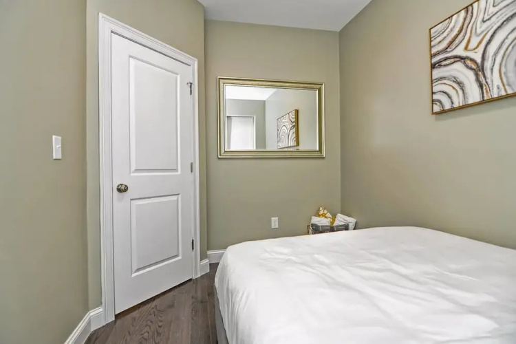 2br/1ba Apt in Authentic North End by Domio