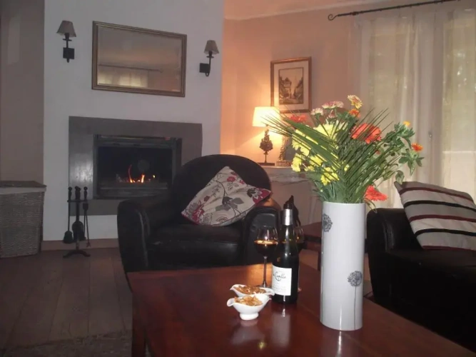 4 Bedrooms Cottage