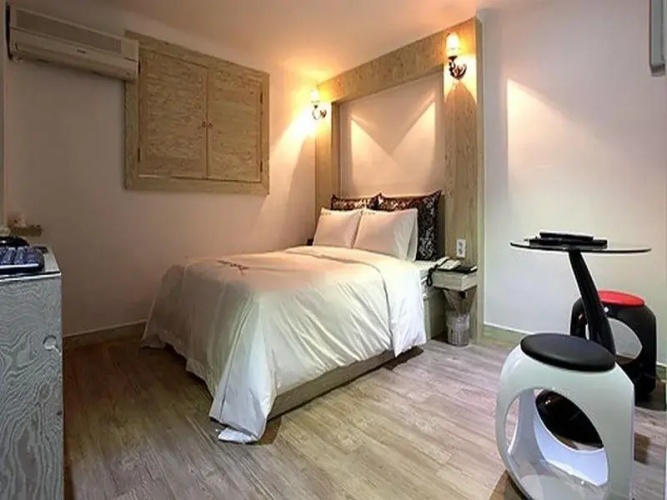 One Night and Two Days Hotel