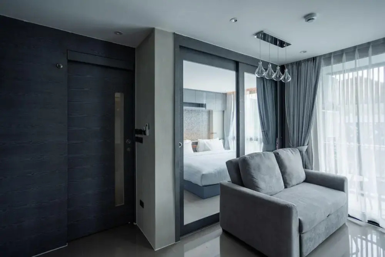 Condo Near Beach Rooftop Pool C252